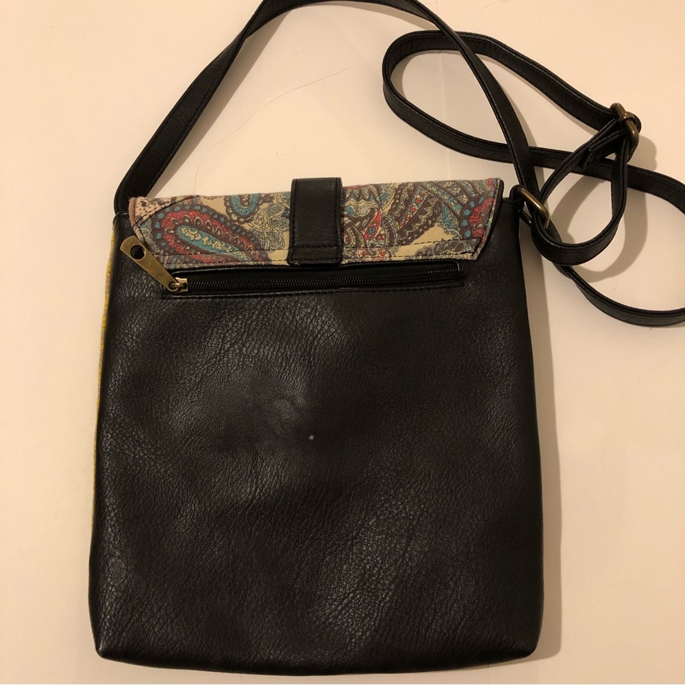 Boho floral and paisley crossbody bag with adjustable strap - Picture 9 of 16